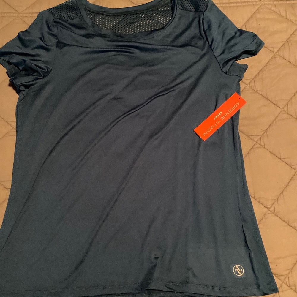Workout shirt